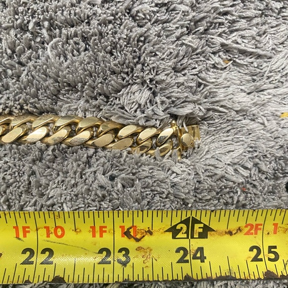 Cuban Link solid 10k gold chain - Picture 4 of 4